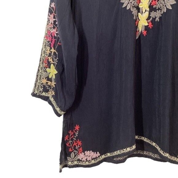 JOHNNY WAS Liliana Tunic Women’s XS Embroidered Boho Blouse Rayon Top Shirt Gray - Picture 4 of 11
